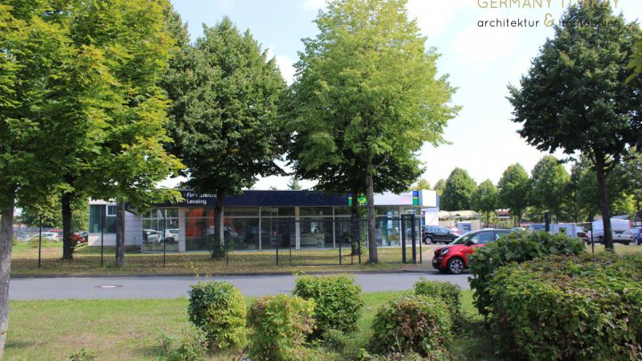 Voll ausgestattetes Autohaus zwischen drei Großstädten und inmitten bekannter Freizeitattraktionen