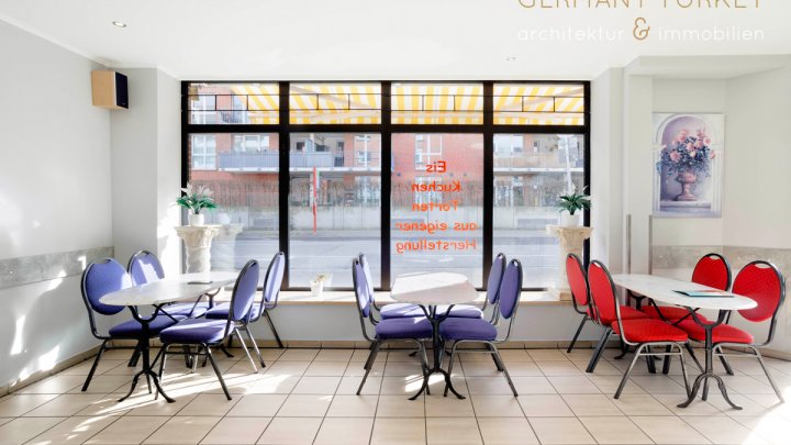 Ein Traum wird wahr: Ihr eigenes prämiertes Eiscafé mitten in Hamburg wartet auf Sie!