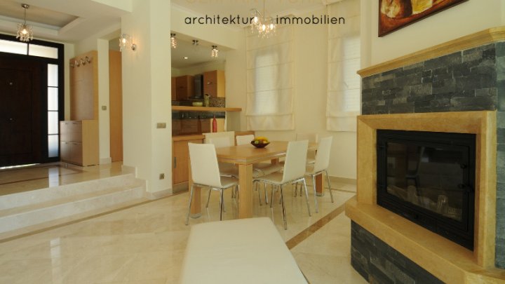 Villen mit atemberaubenden Blick in Luxusresidenz