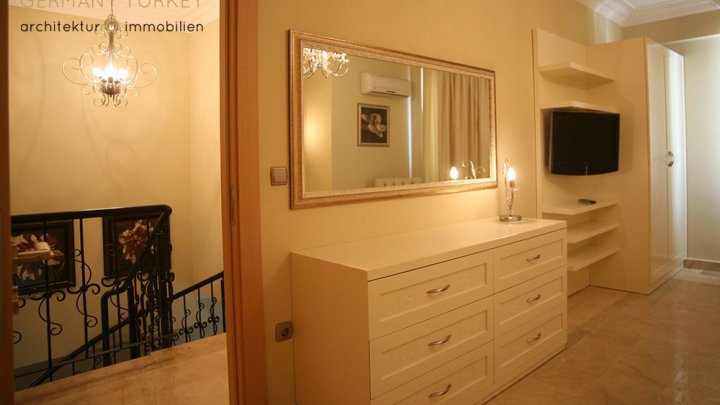 Villen mit atemberaubenden Blick in Luxusresidenz