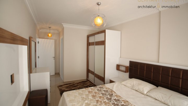 große Wohnungen und Penthäuser