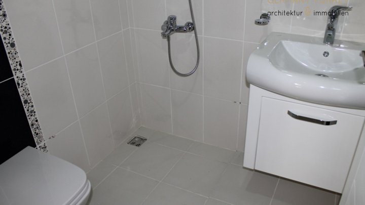 große Wohnungen und Penthäuser