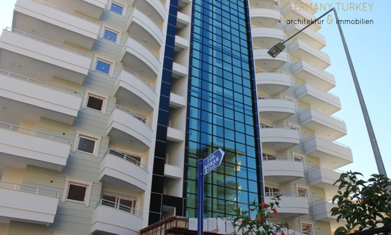 große Wohnungen und Penthäuser