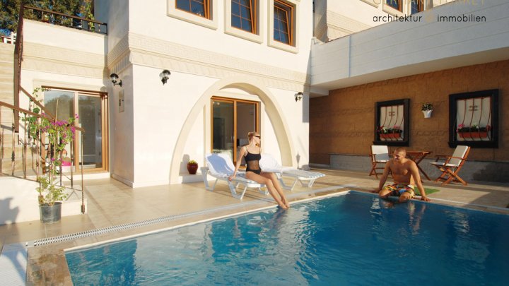 Naturstein Villen mit Meerblick