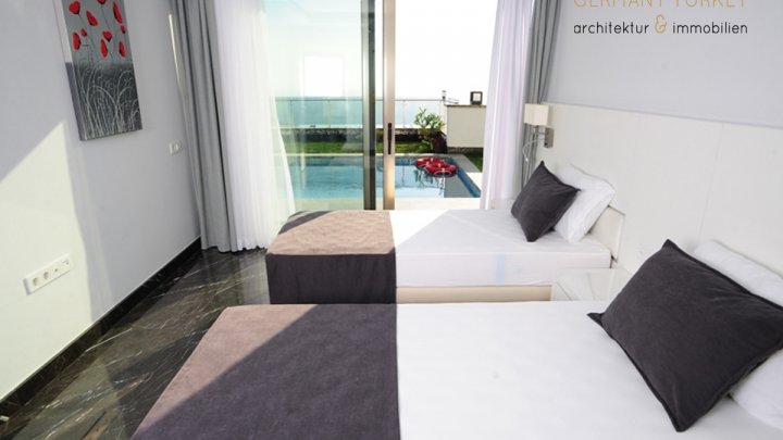 Exklusive, Luxusterrassenvillen in Toplage