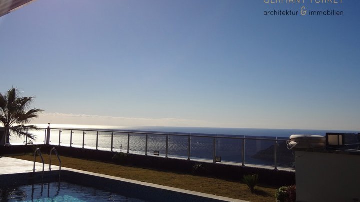 Exklusive, Luxusterrassenvillen in Toplage