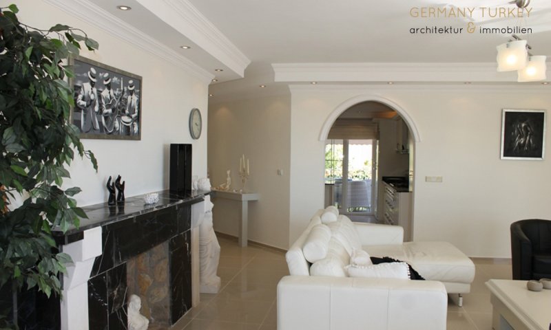 komplett eingerichtete Villa