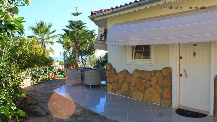 komplett eingerichtete Villa