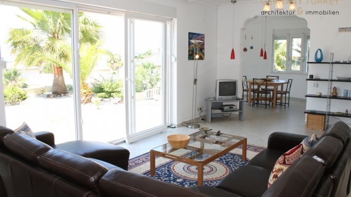 komplett möblierte Villa