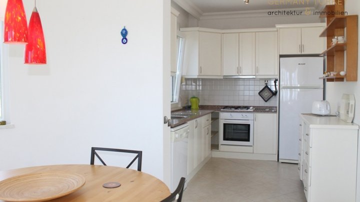 komplett möblierte Villa