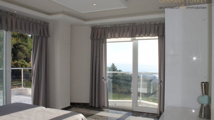 komplett möblierte Villa