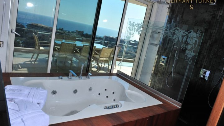 Villen & Wohnungen_Diese Anlage steht einem 5 Sterne Hotel in nichts nach